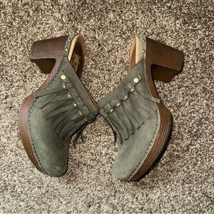 DANSKO olive green fringe clog size 38